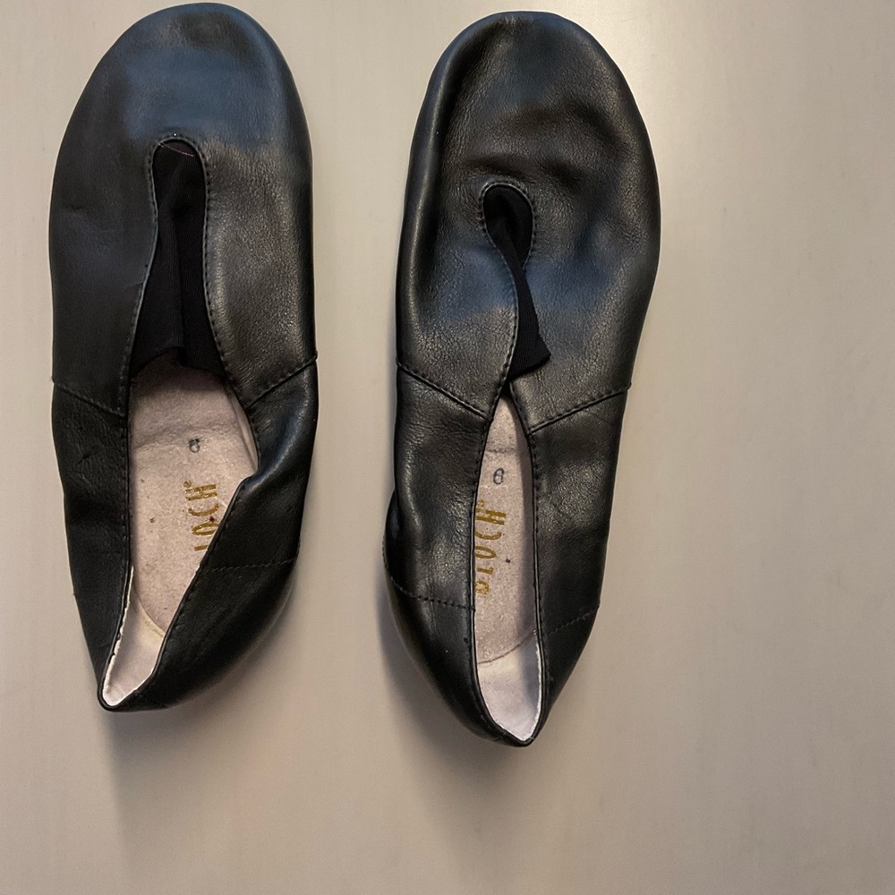 Bloch jazz shoes size 6